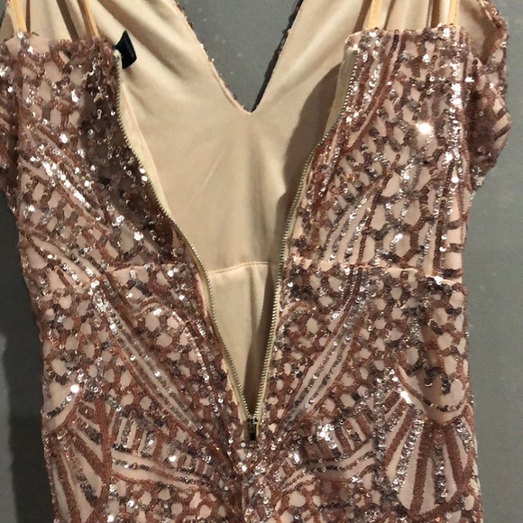 Windsor Glamour Dress - Picture 5 of 16